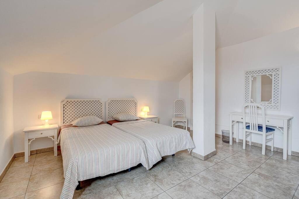 Royal Garden - 2 Bedroom Playa de las Americas  Exterior photo